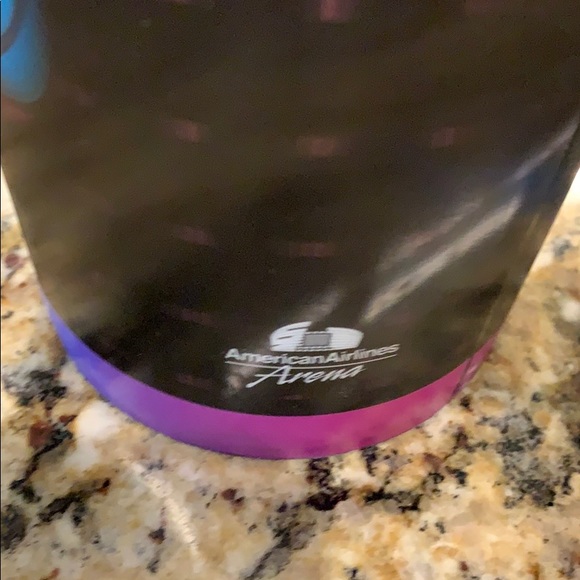 Miami Heat plastic cups with lids - Picture 2 of 3